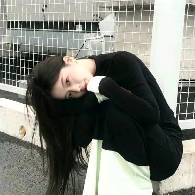 地铁女孩